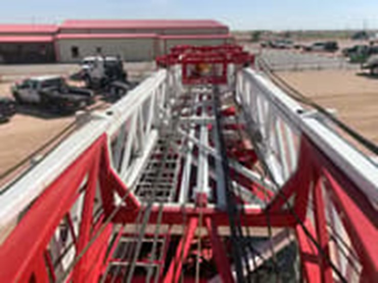 2012-caterpillar-c13-image-19