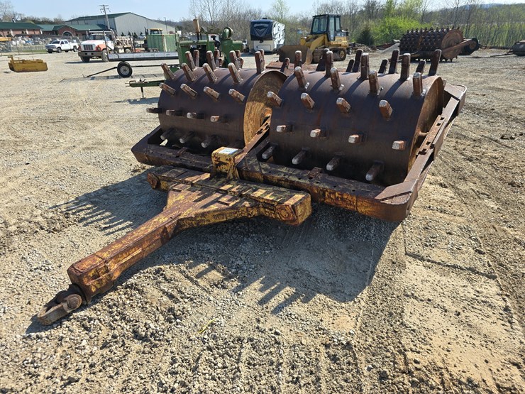 #22637-•-48"-pull-type-sheepsfoot-compactor-image-1