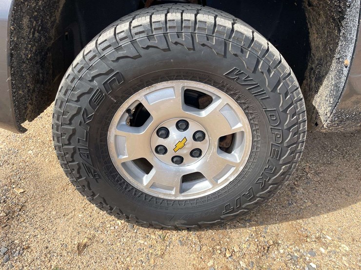 2011-chevrolet-silverado-1500-image-19