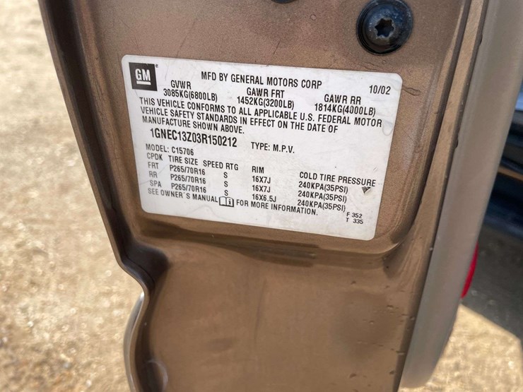 2003-chevrolet-tahoe-lt-image-27