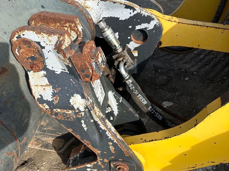 2018-komatsu-wa320-8-image-16