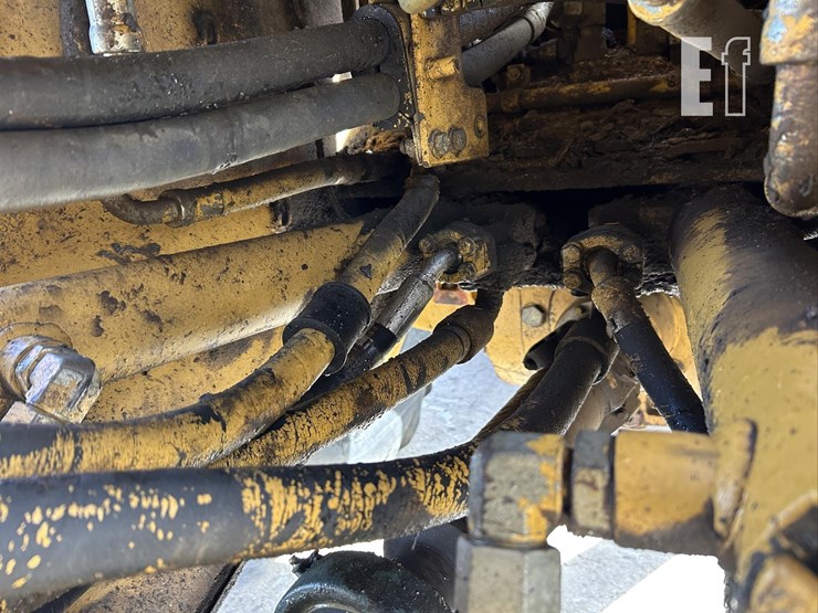 2000-caterpillar-938g-image-20