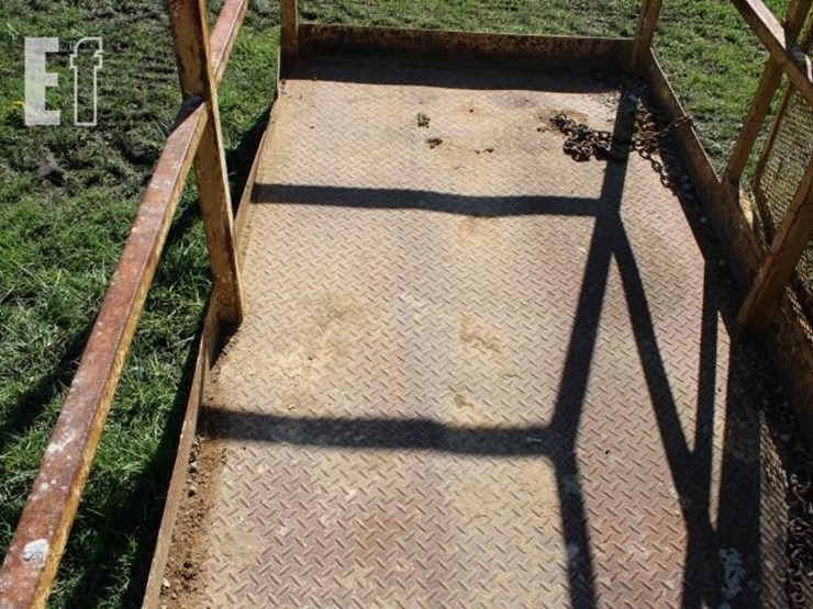 #3101-used-4x8-manlift-cage-with-forklift-pockets-image-3