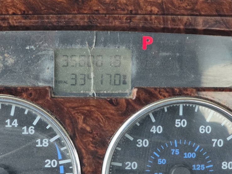 #22589-•-2006-mack-cv713-granite-roll-off-garbage-truck-image-107