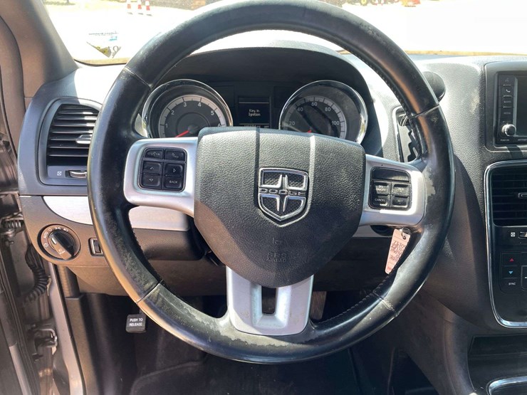 2019-dodge-grand-caravan-gt-image-12