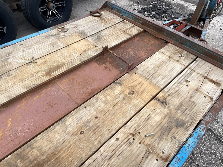 #1461-•-2001-ditch-witch-5'-x-13'-tilt-deck-trailer-(no-title)-(of)-image-24