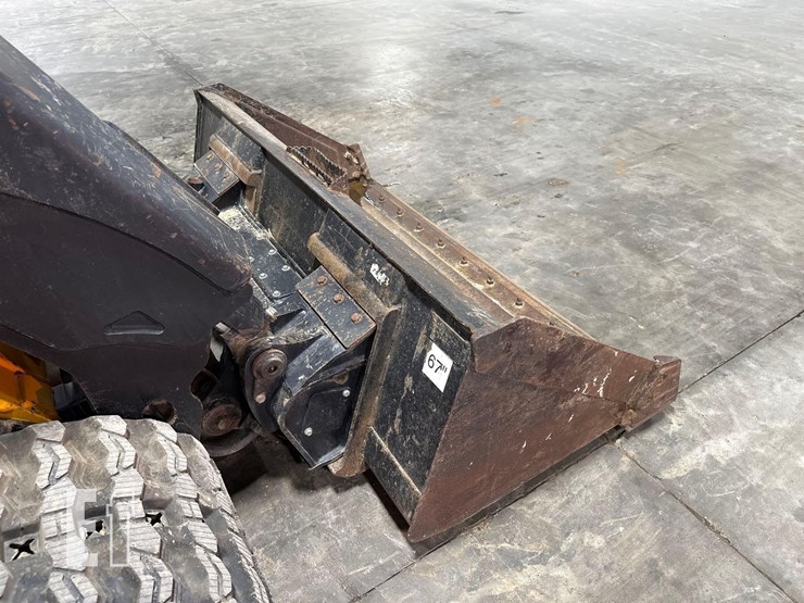 2021-jcb-3ts-8t-image-12