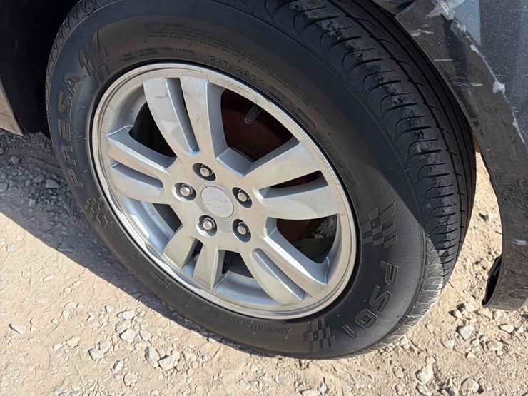 2015-chevy-sonic-lt-image-7