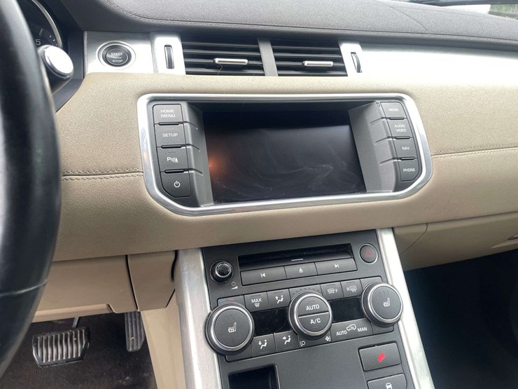 2013-land-rover-range-rover-image-13