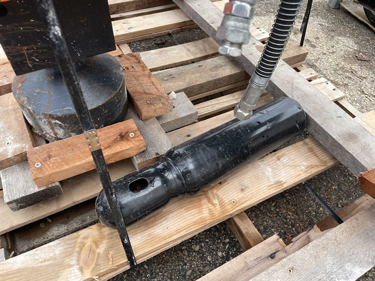 #7031-•-unused-wolverine-pd1-12-03d-skid-steer-hydraulic-post-pounder-(o11)-image-8