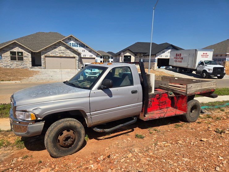2000-dodge-ram-3500-image-4