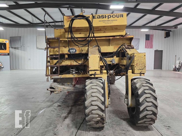 easi-pour compact curb-&-gutter-paver-image-8