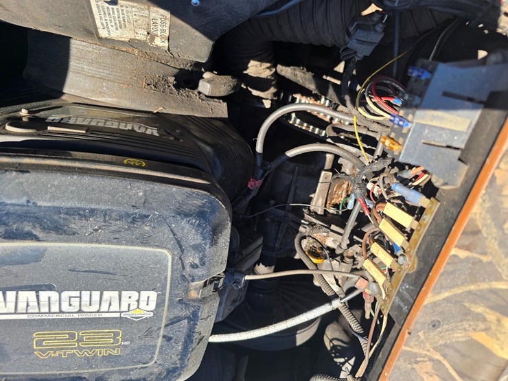 2008-argo-frontier-650-image-17