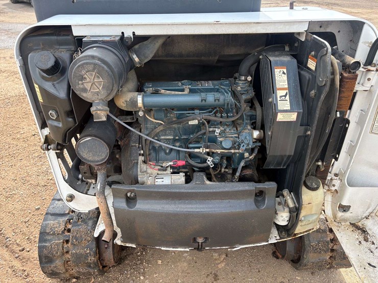 2007-bobcat-335-image-36