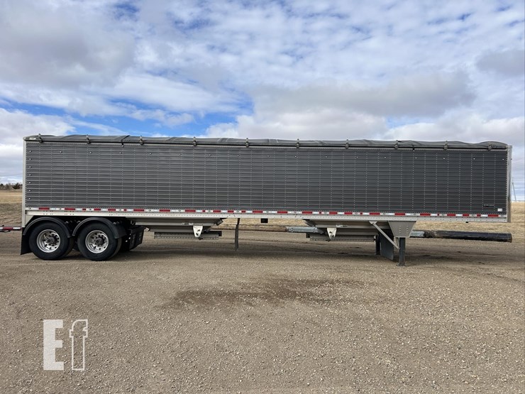 2025-wilson-grain-trailer-image-2
