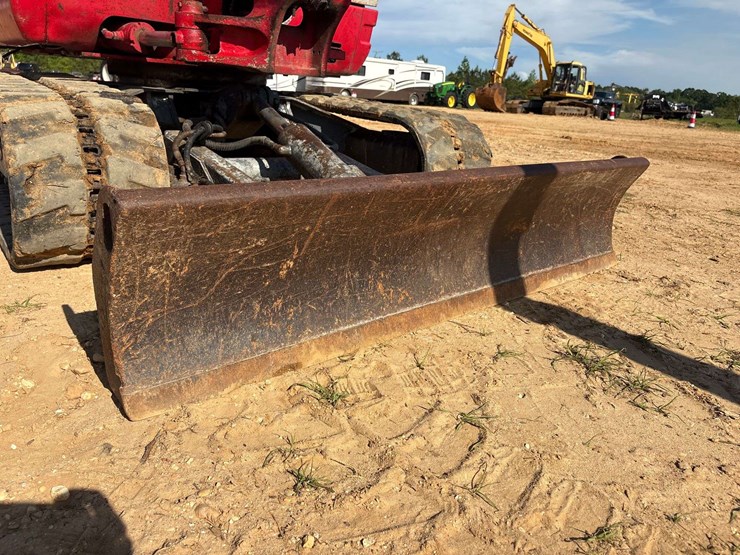 2013-takeuchi-tb235-image-16