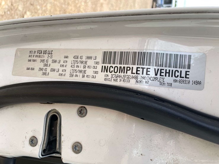 2015-dodge-ram-2500-image-29