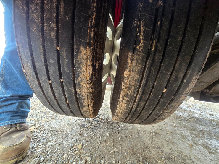 2017-western-star-5700xe-image-99