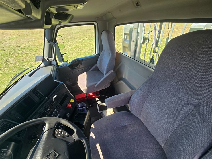 2019-international-lt-image-34