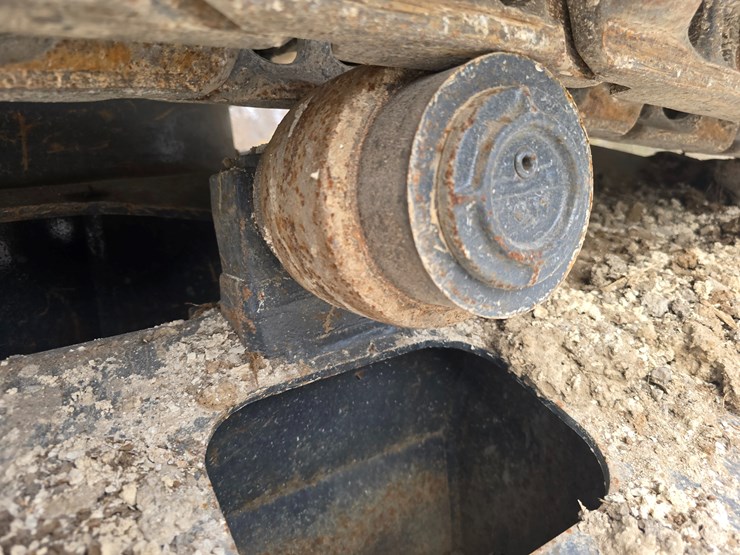 2013-deere-160g-lc-image-50