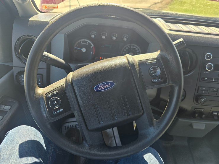 2016-ford-f550-image-41