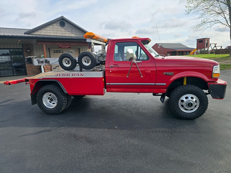 1995-ford-f350-image-22