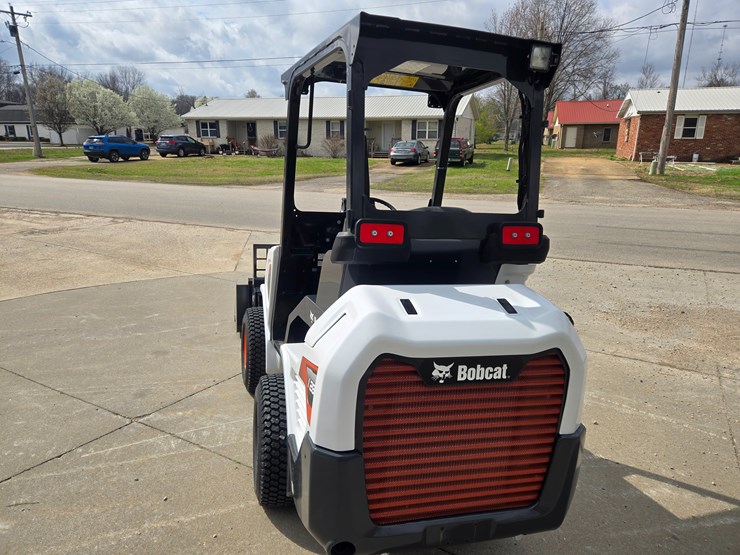 2023-bobcat-l28-image-9