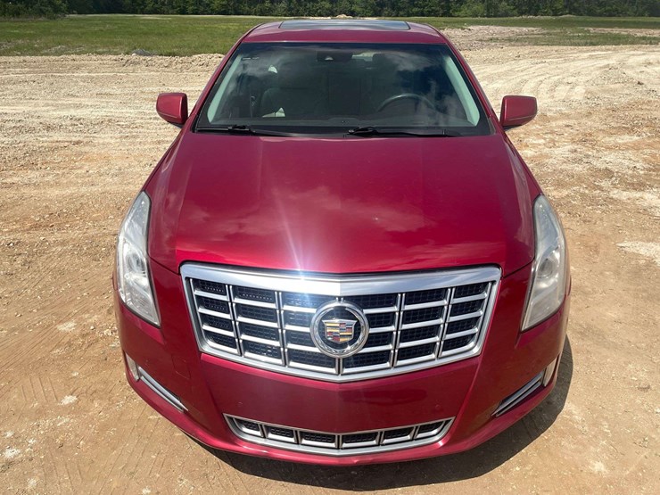 2015-cadillac-xts-4-door-sedan-(144,760-miles)-image-5