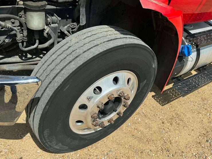 2016-international-durastar-4300-image-25