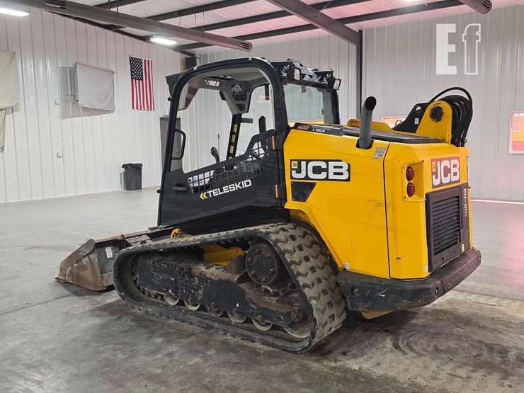 2020-jcb-3ts-8t-image-4
