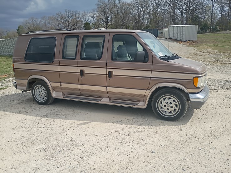 1992-ford-e150-image-12