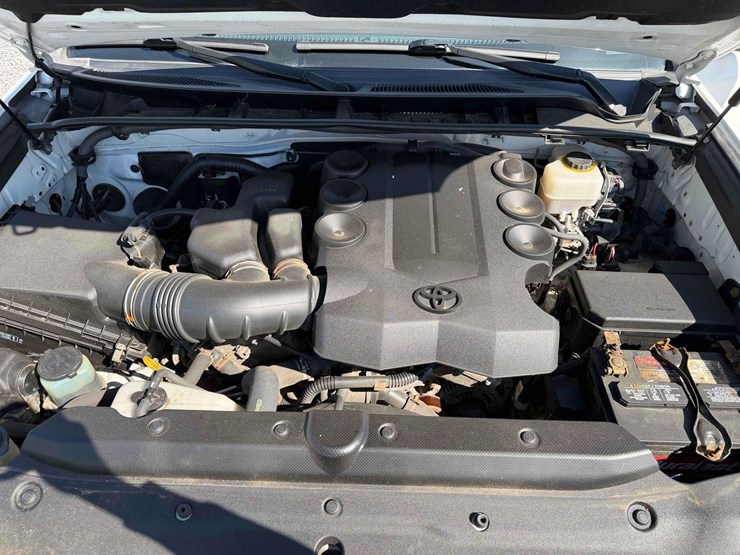2015-toyota-4-runner-image-12