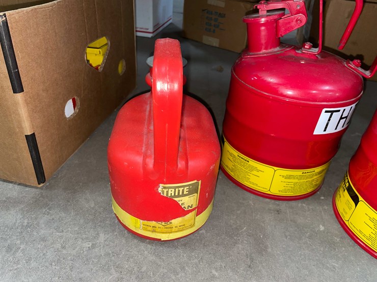 #7083-•-safety-cans-(pr10)-image-4