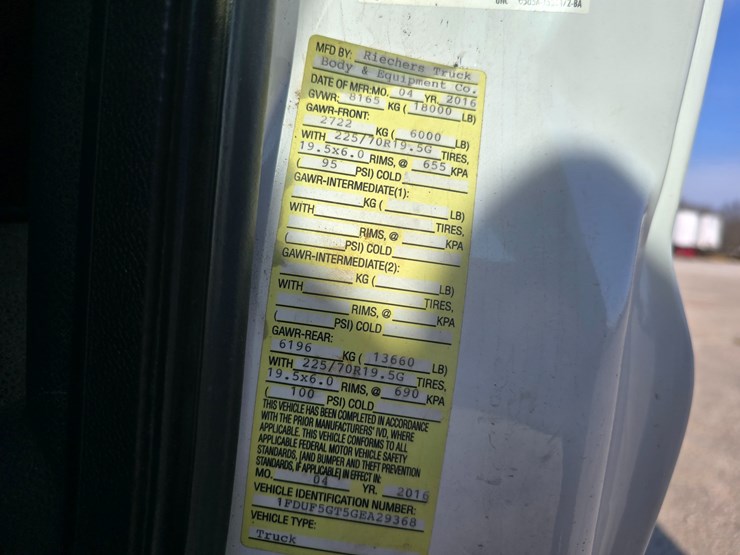 2016-ford-f550-image-36