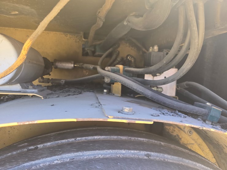 2006-caterpillar-ap-1000d-image-61