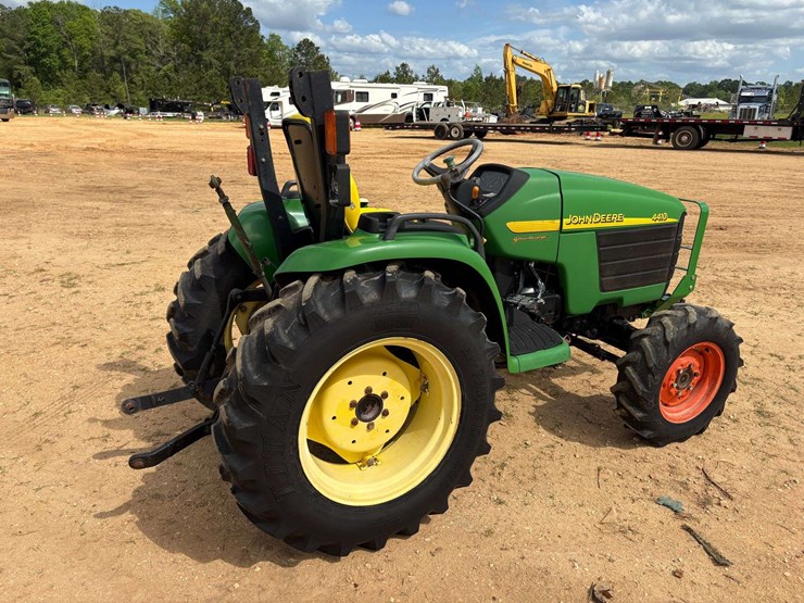 2004-john-deere-4410-image-3