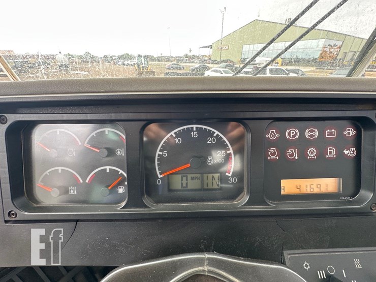 2015-caterpillar-815f-2-image-18