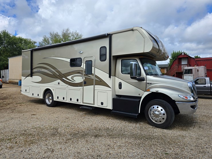 2021-international-mv607-image-34