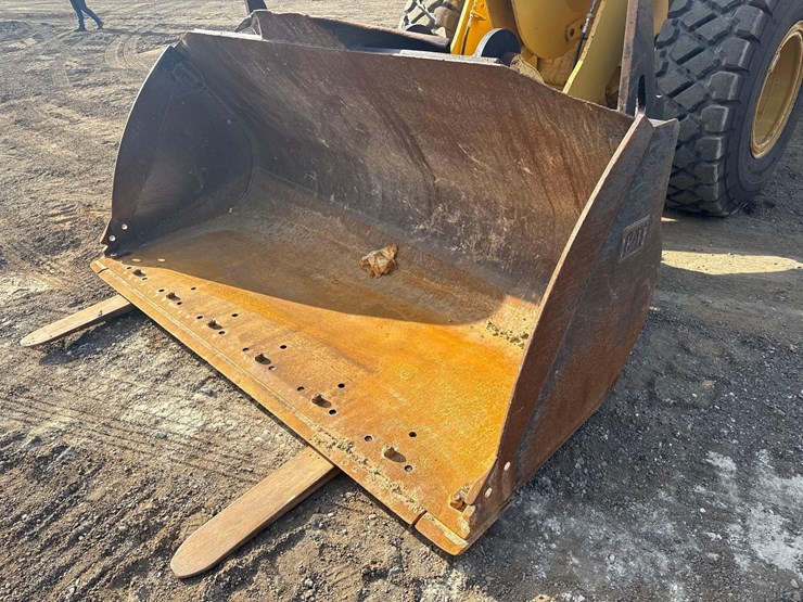 2021-caterpillar-926m-image-10