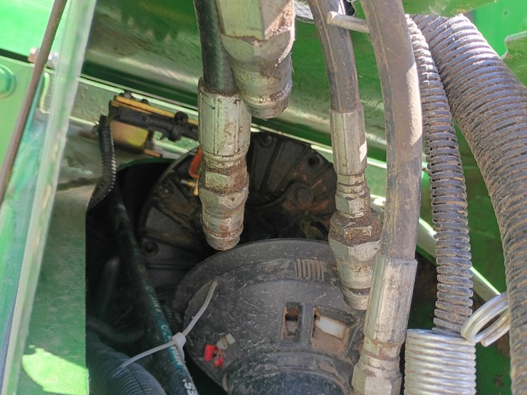 2014-john-deere-469-image-19