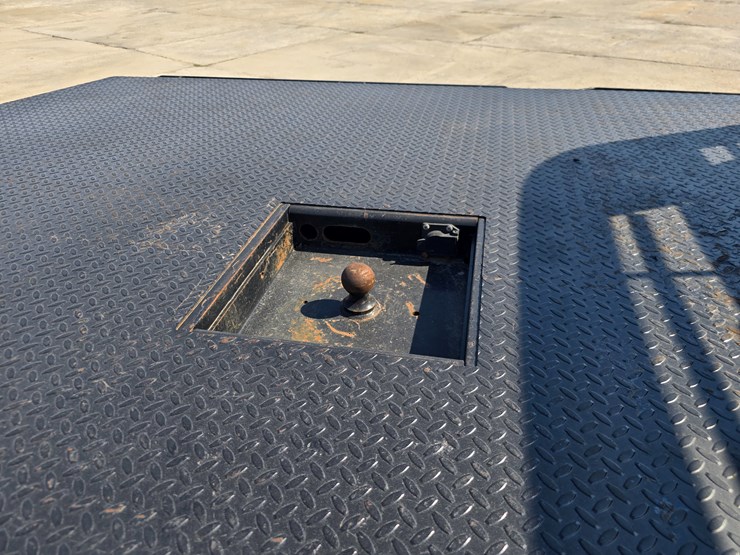 2015-chevrolet-silverado-3500-image-46