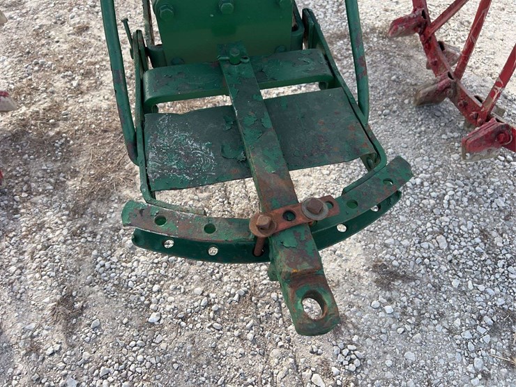 18-27-oliver-hart-parr-image-40