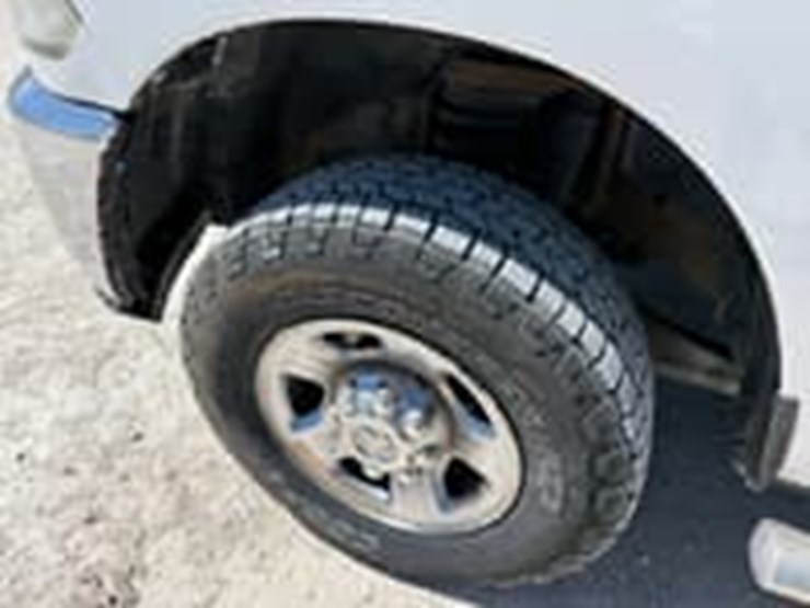 2014-ram-2500-tradesman-image-13