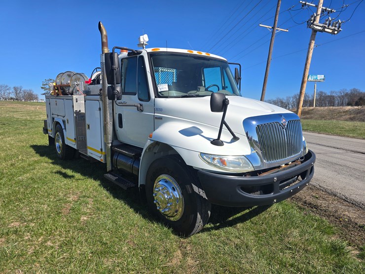 2008-international-durastar-4300-image-20