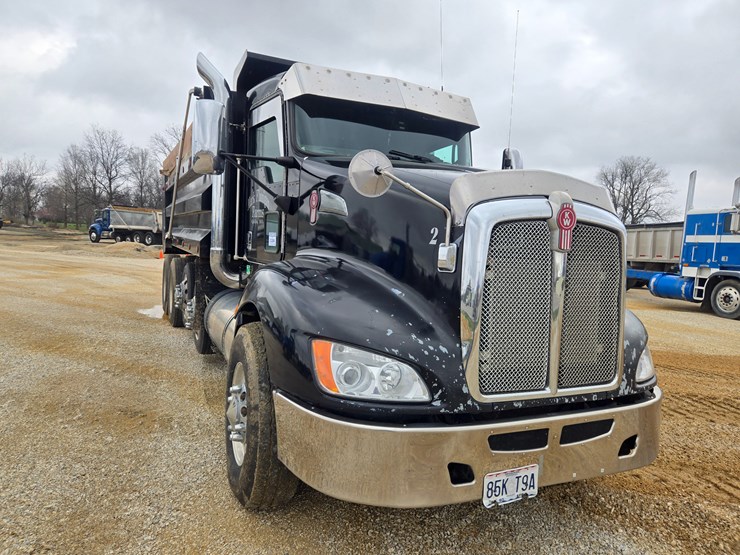 2014-kenworth-t660-image-30