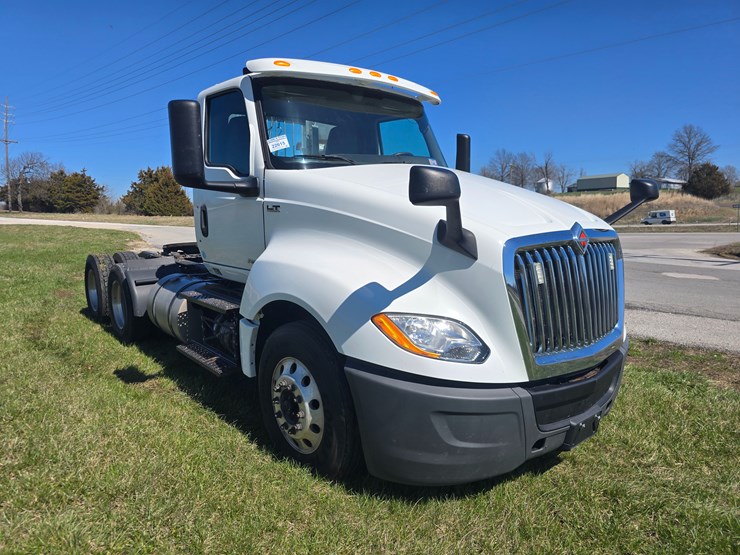 2019-international-lt-image-14