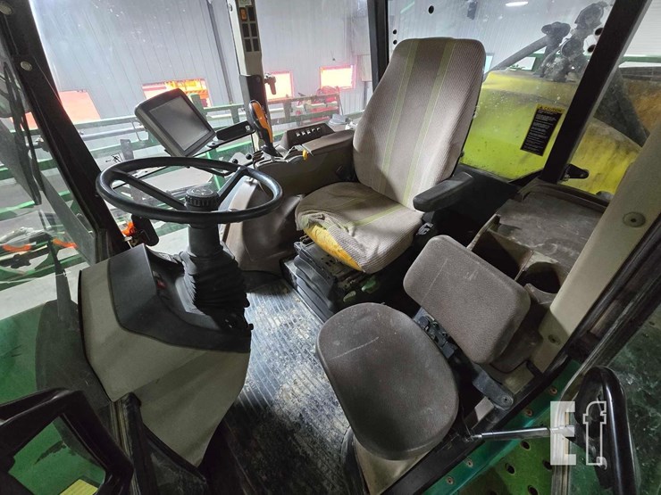 2011-john-deere-4630-image-9