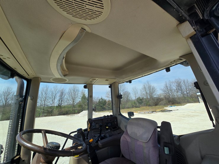 2002-john-deere-6220-image-47