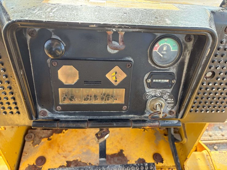 1998-deere-550g-image-12