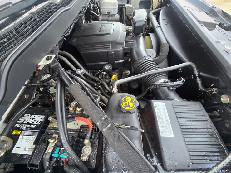 2019-chevrolet-silverado-2500-image-31